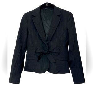Theory Women’s Black “Galina Law “  Tie Waist Blazer Like New Sz 4 Wool Blend